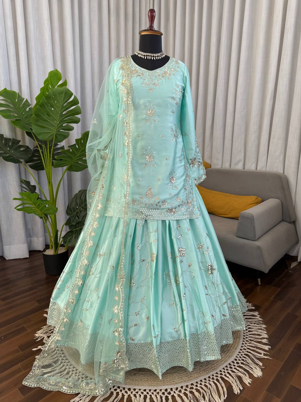 Aamna Sharif Inspired Blue Skirt Suit