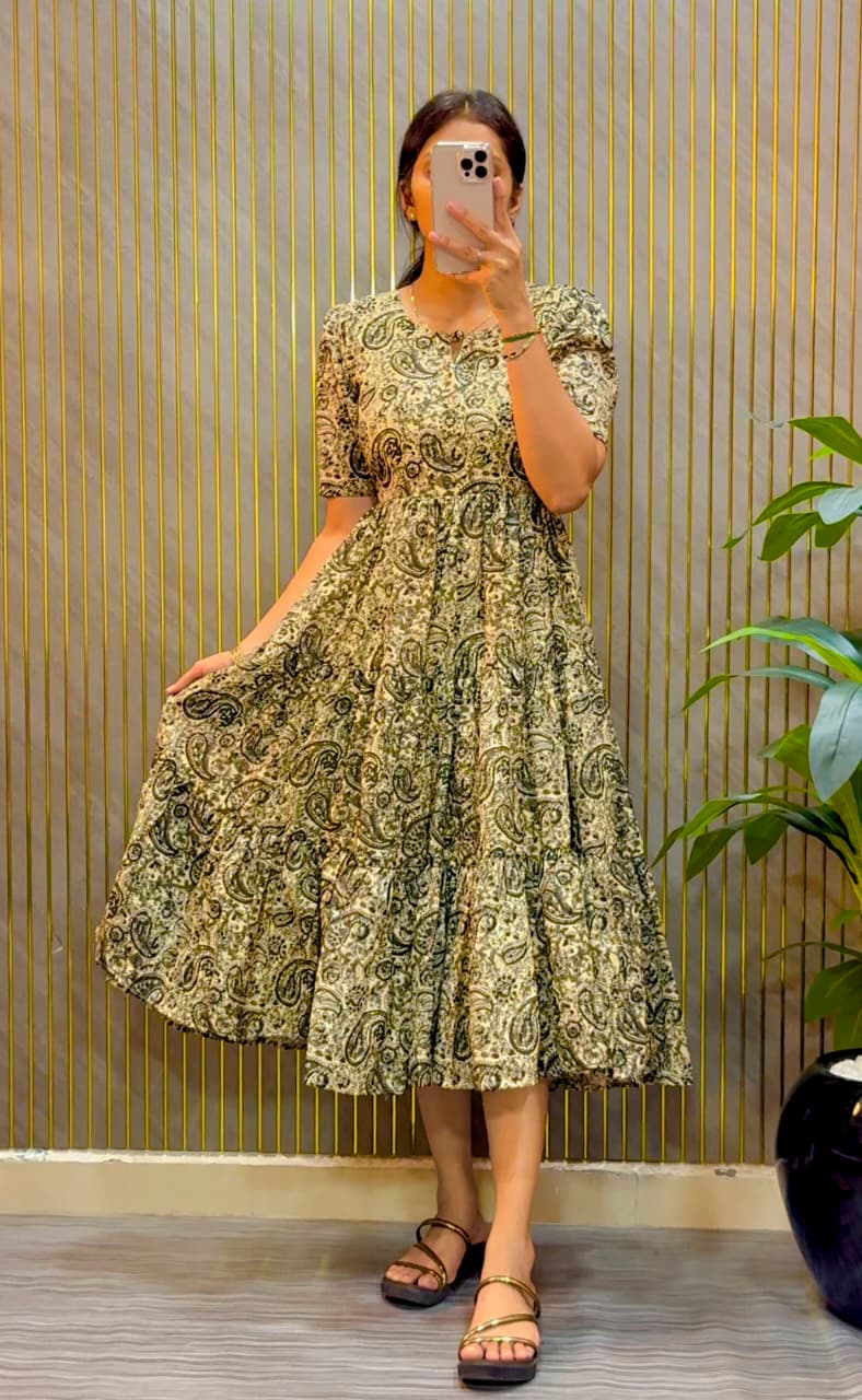 Black Color Kalamkari Printed Midi Dress With Mobile Pocket