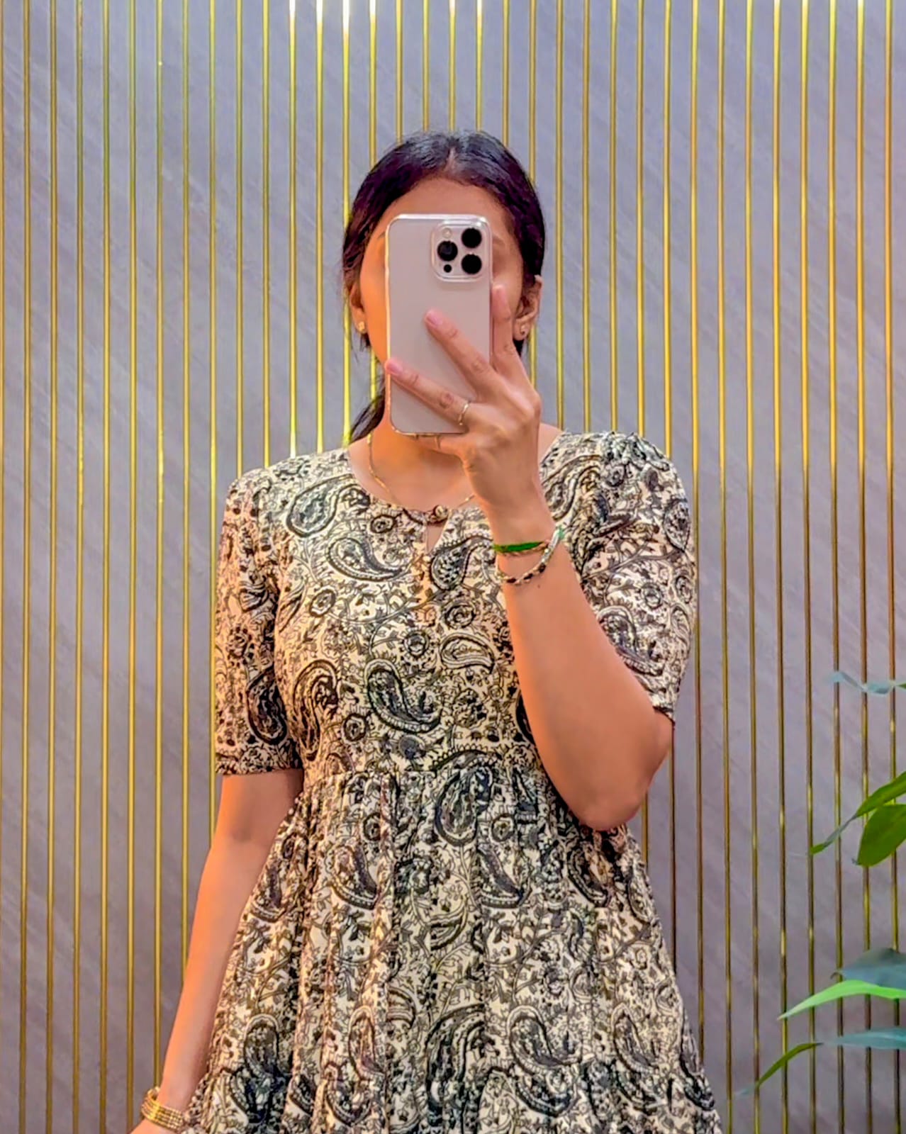 Black Color Kalamkari Printed Midi Dress With Mobile Pocket
