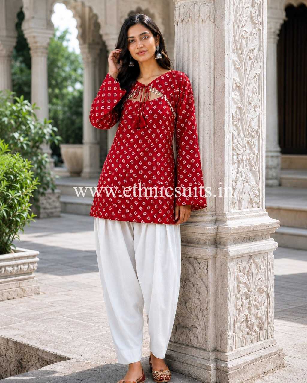 Marron Cotton Printed Boat Neck kurta with Bottom