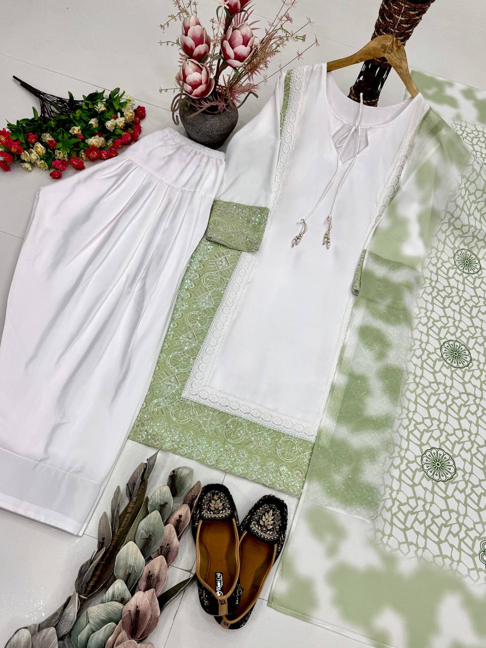 Pakistani Style Inspired Farshi Salwar Suit Dupatta