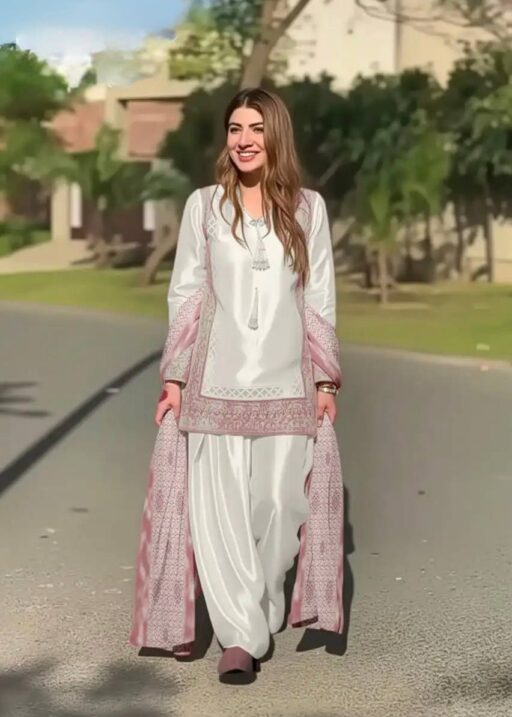 Pakistani Style Inspired Farshi Salwar With Pink Dupatta