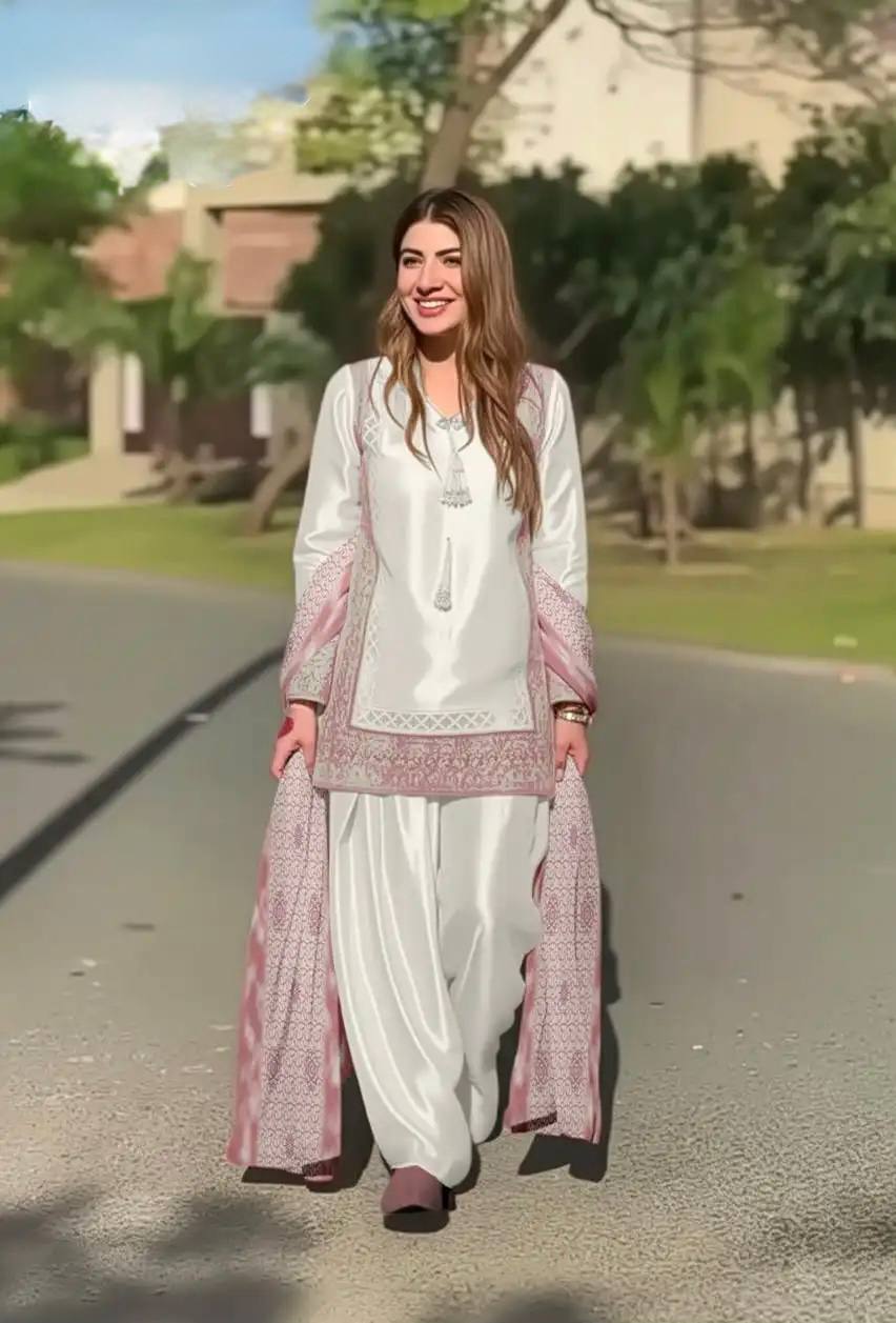 Pakistani Style Inspired Farshi Salwar With Pink Dupatta