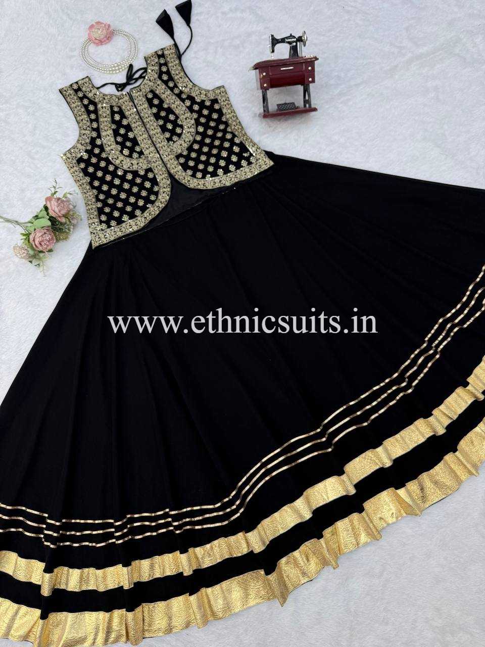 Hania Amir Inspired Viral Black Coorset