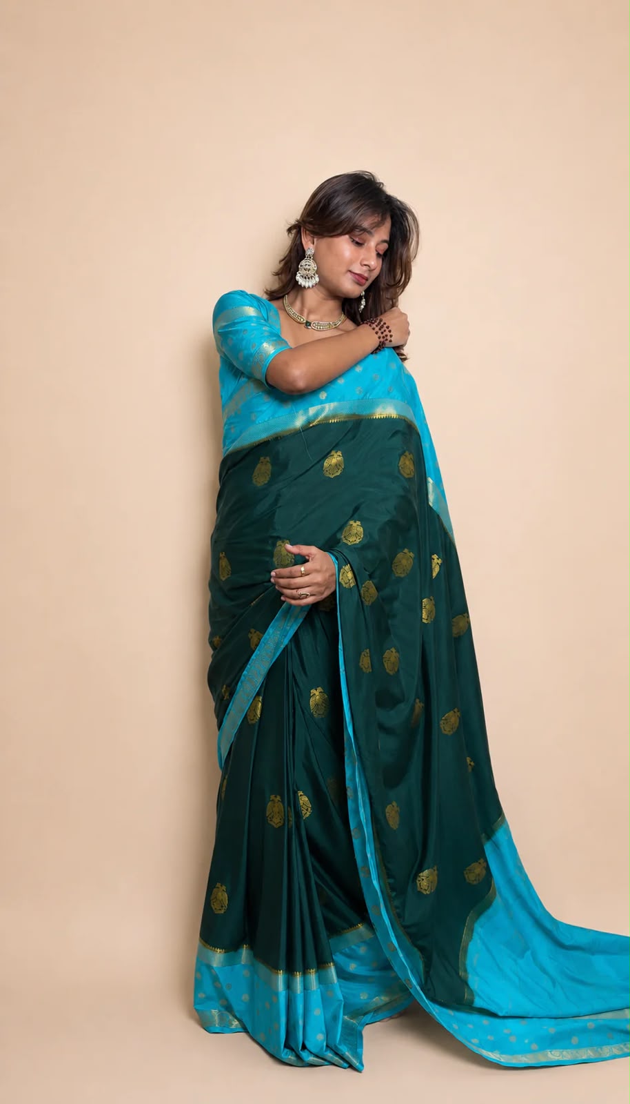 New Zip and Go Saree in Green and Blue