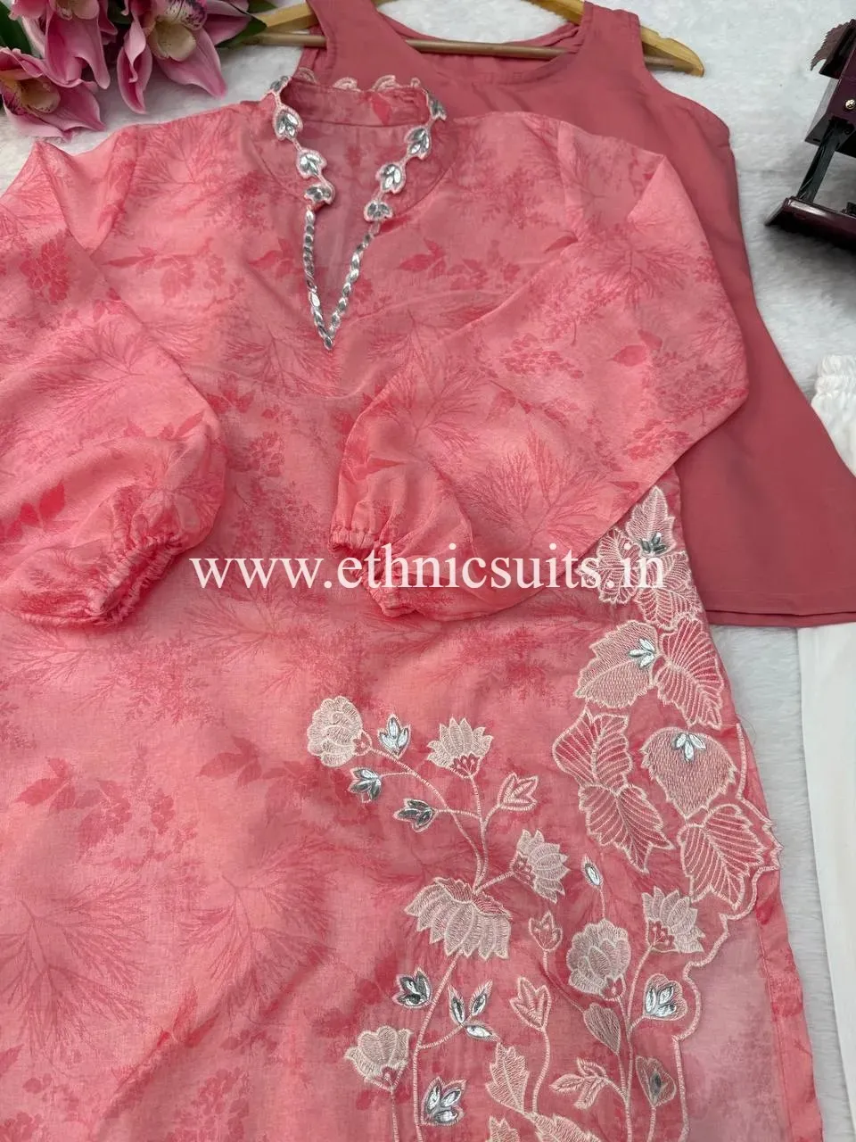 Mahira Khan Inspired Dress